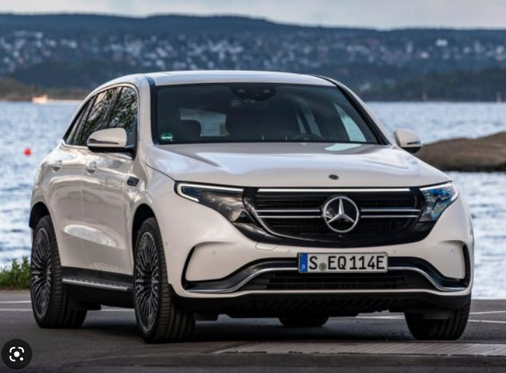 Review Mercedes Benz EQC 2023: A Comprehensive Analysis of the Electric SUV