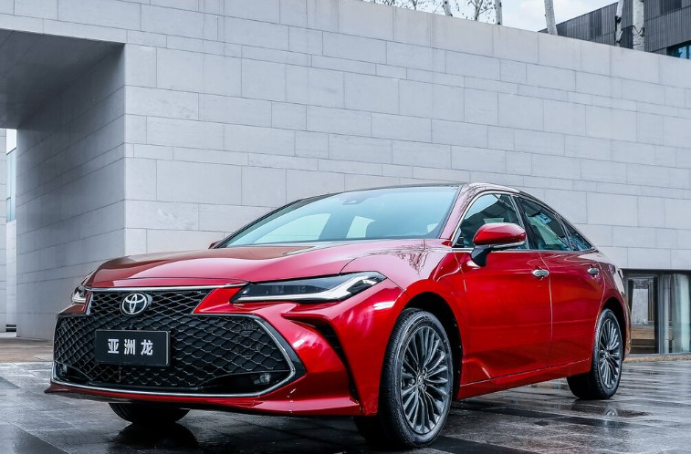 Review of Toyota Avalon 2023: A Luxurious Sedan with a Modern Touch