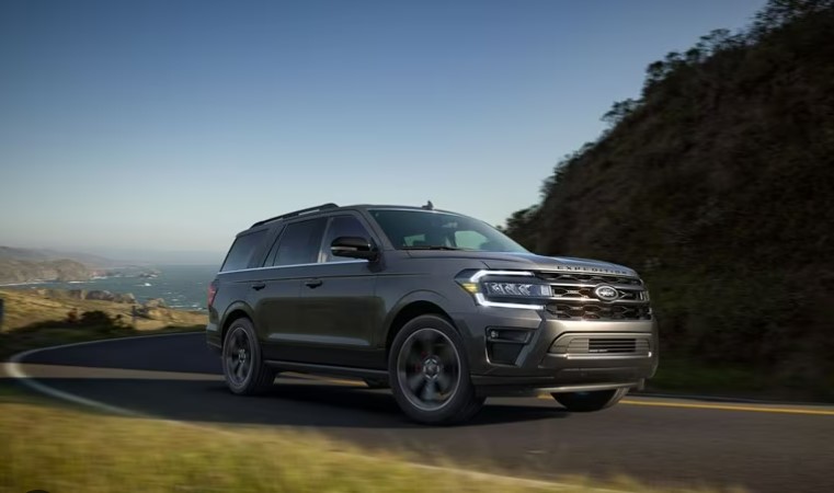 Review of 2023 Ford Expedition: A Rugged SUV with Advanced Features