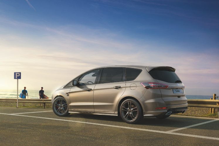 Review of Ford SMax 2023: A Comprehensive Look at the Family SUV
