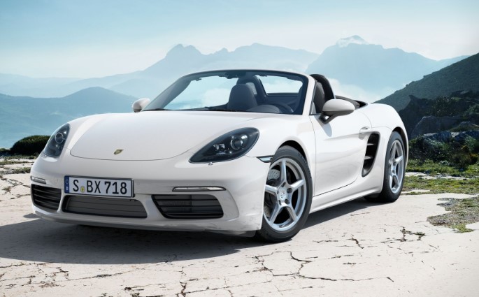 Review of Porsche Boxster 2023: A Masterpiece of Engineering