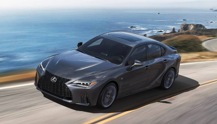 Review of Lexus IS 2023: The Perfect Blend of Luxury and Performance