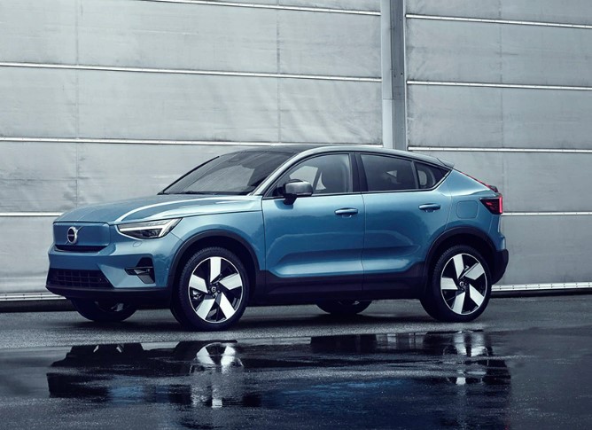 Review of Volvo C40 Recharge: A Detailed Look at Volvo's Latest Electric Car