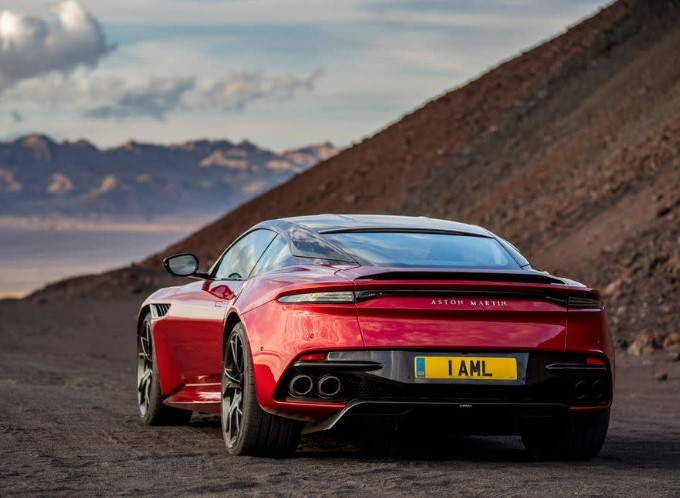 Review of Aston Martin DBS Superleggera: A Masterpiece of Automotive Engineering
