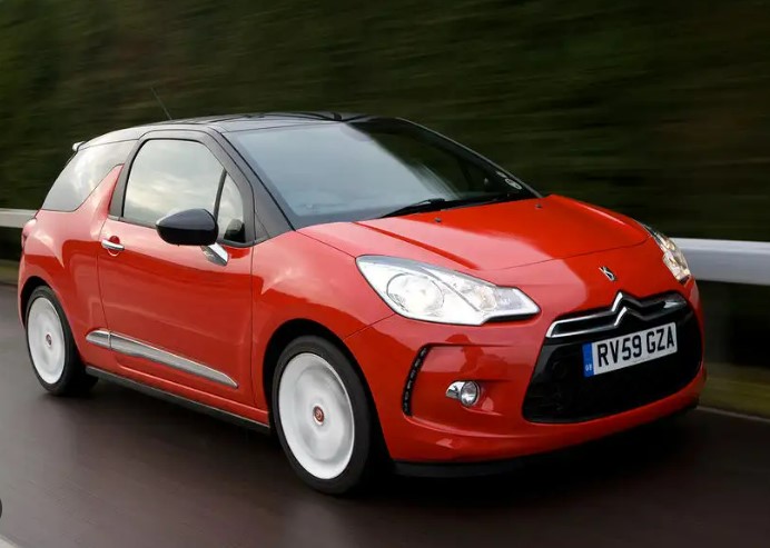 Review of Citroen DS3: A Bold and Chic Hatchback