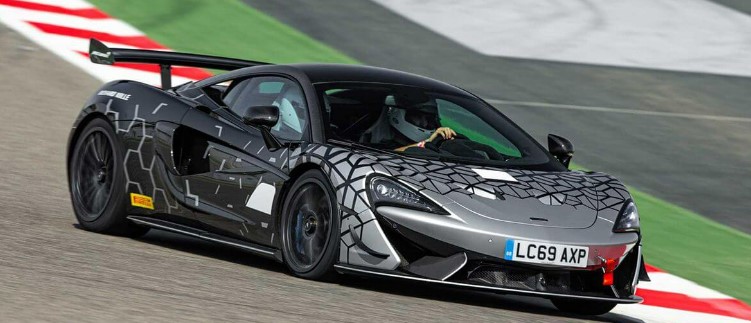 Review of 2023 McLaren 620R: The Ultimate Track Weapon
