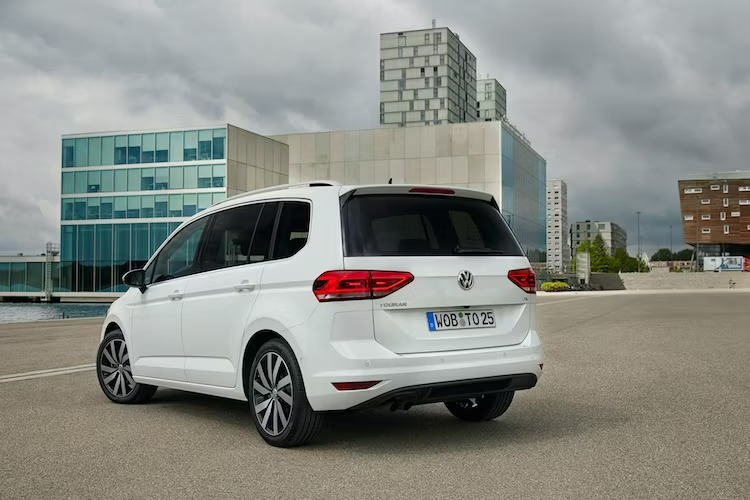 VW Touran − Green NCAP 2023 Results − 2½ stars
