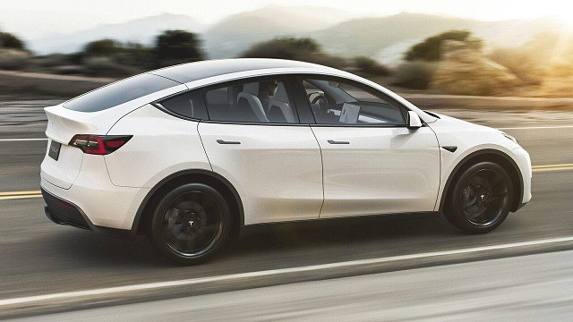Tesla Model Y Review 2024: The Future of Electric SUVs