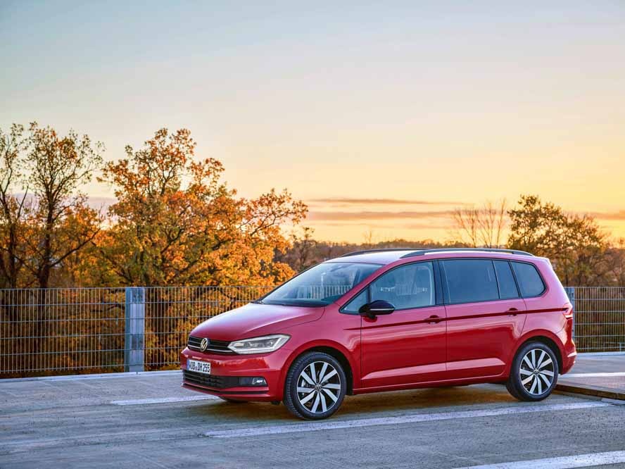 Volkswagen Touran 2024 Review: The Perfect Family Car - Topcarr