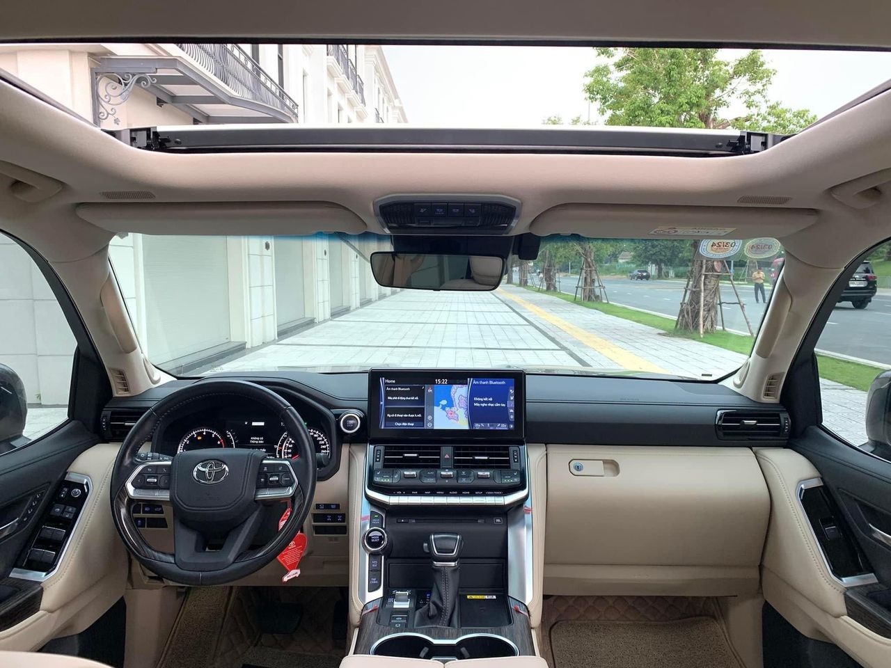 Interior Design and Comfort of Toyota Land Cruiser 2023