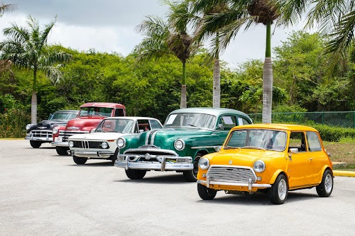 Exploring the World of Classic Cars: A Timeless Fascination